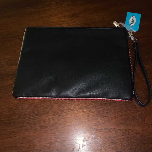 Holiday Wristlet silver sequence w/ red “Ho ho ho” adorable NWT - Picture 5 of 12
